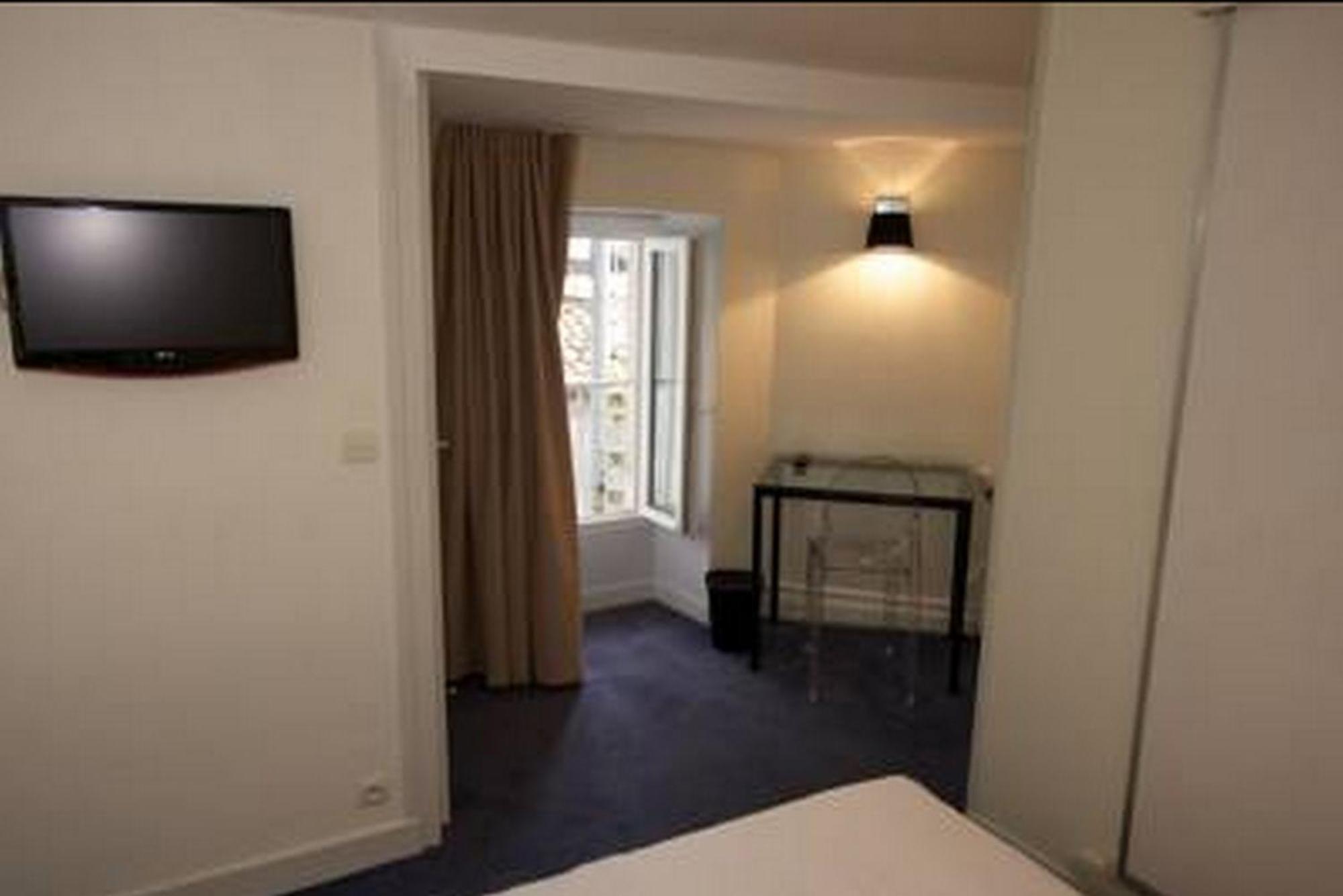 Hotel Henri IV Ла-Рошель Экстерьер фото