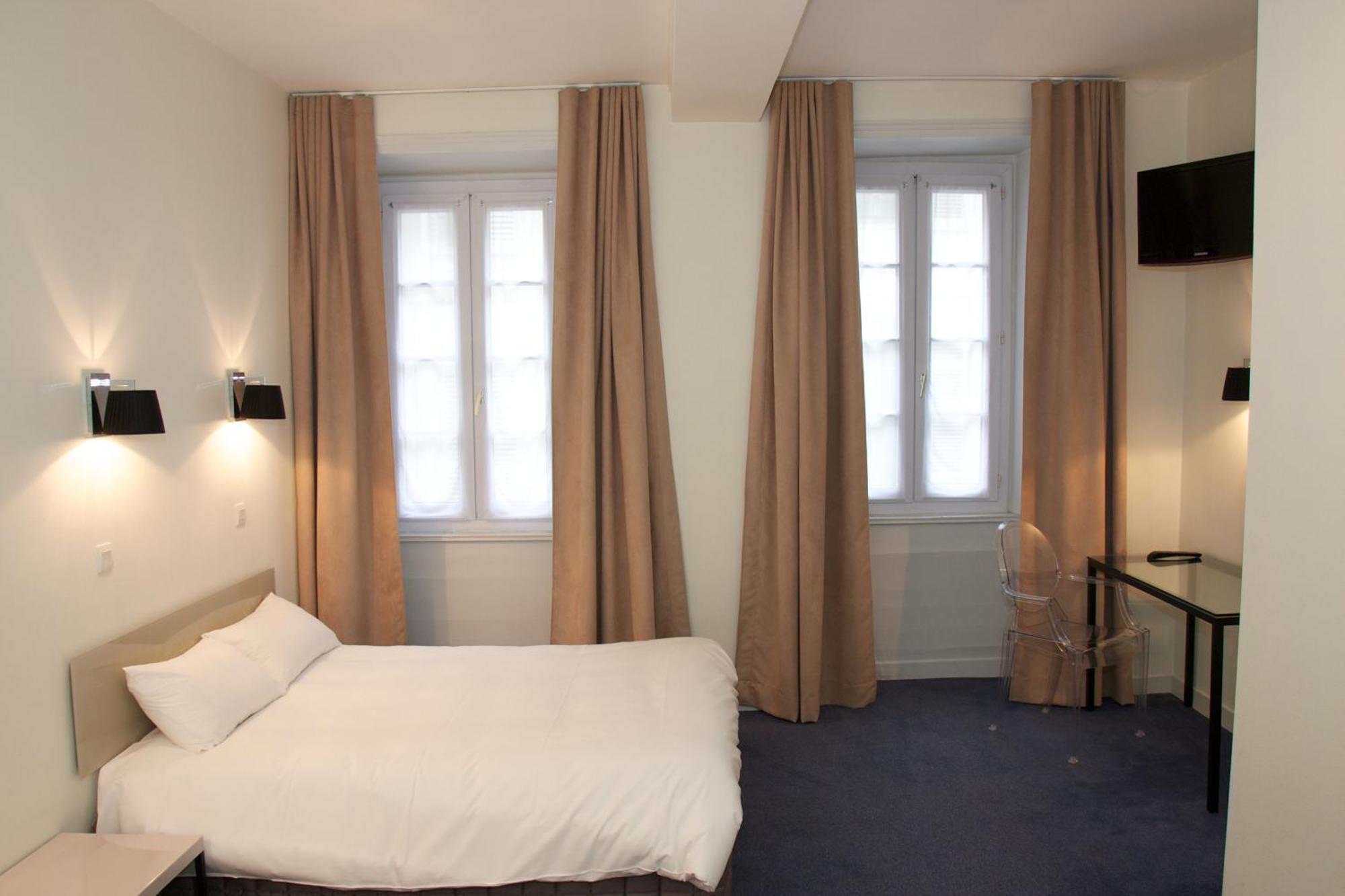 Hotel Henri IV Ла-Рошель Экстерьер фото